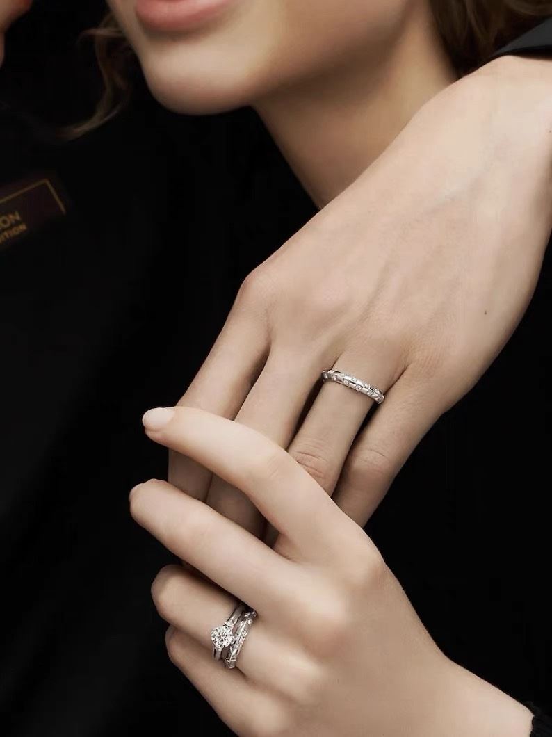 LV Rings